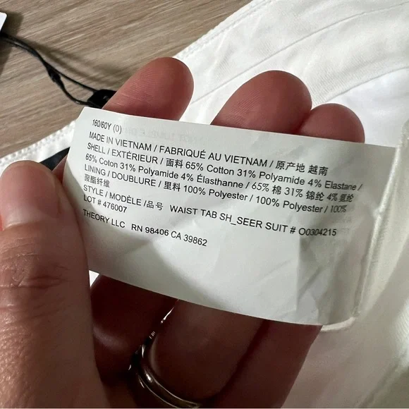 Theory Waist Tab White Seersucker Shorts size 0 xs - Picture 10 of 12